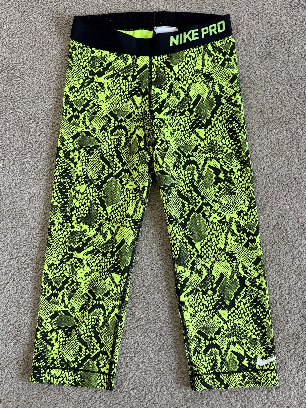 Nike Pro Black & Neon Yellow Snake-Print Capri Leggings